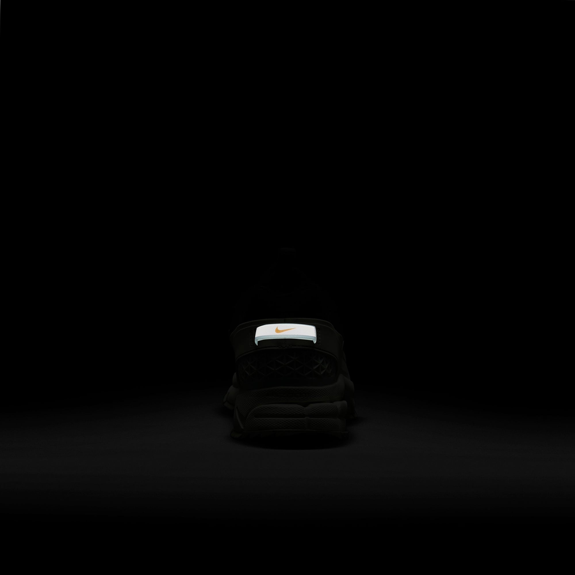 Nike Zoom Vomero Roam Erkek Siyah Spor Ayakkabı