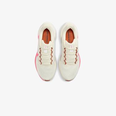  Nike Air Zoom Pegasus 41 Kadın Krem Koşu Ayakkabısı