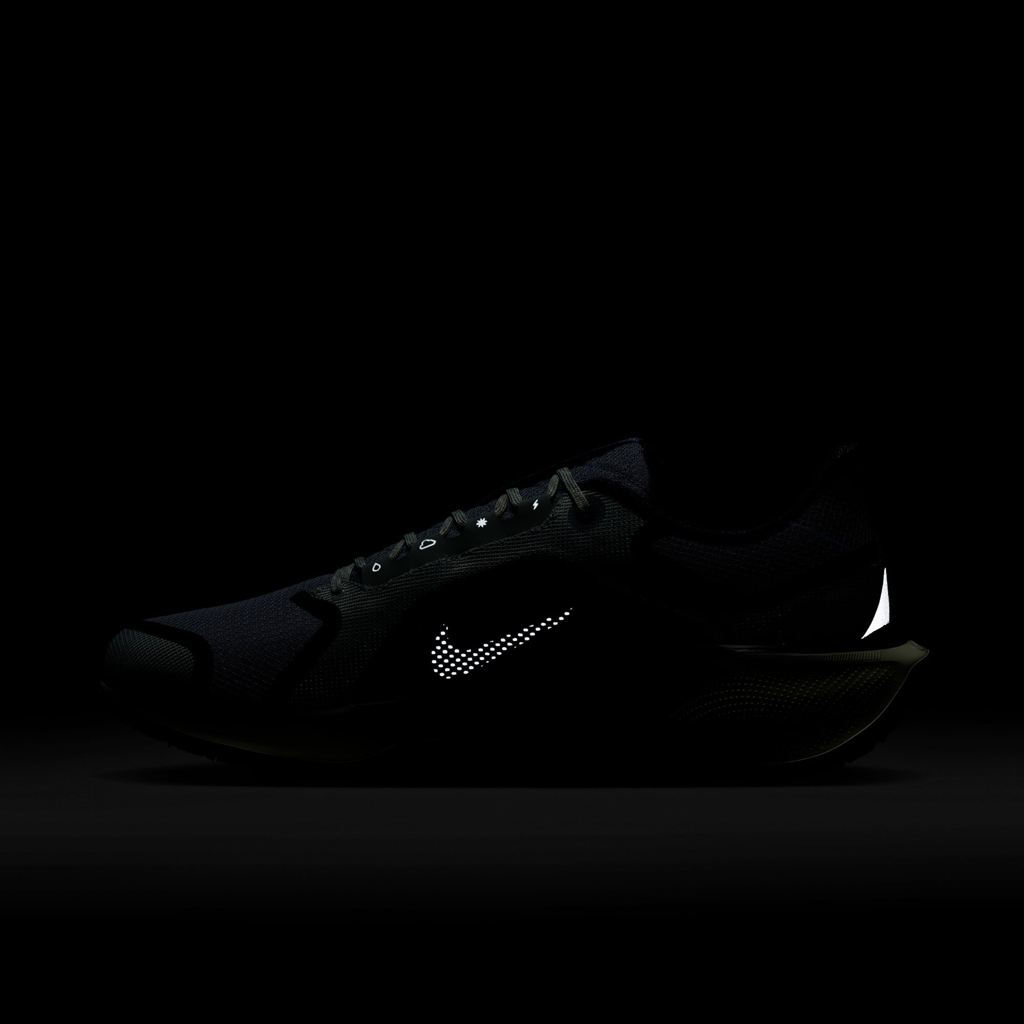 Nike Nike Pegasus 41 GORE-TEX Erkek Gri Koşu Ayakkabısı FashFed'de! Gri - 13. görsel