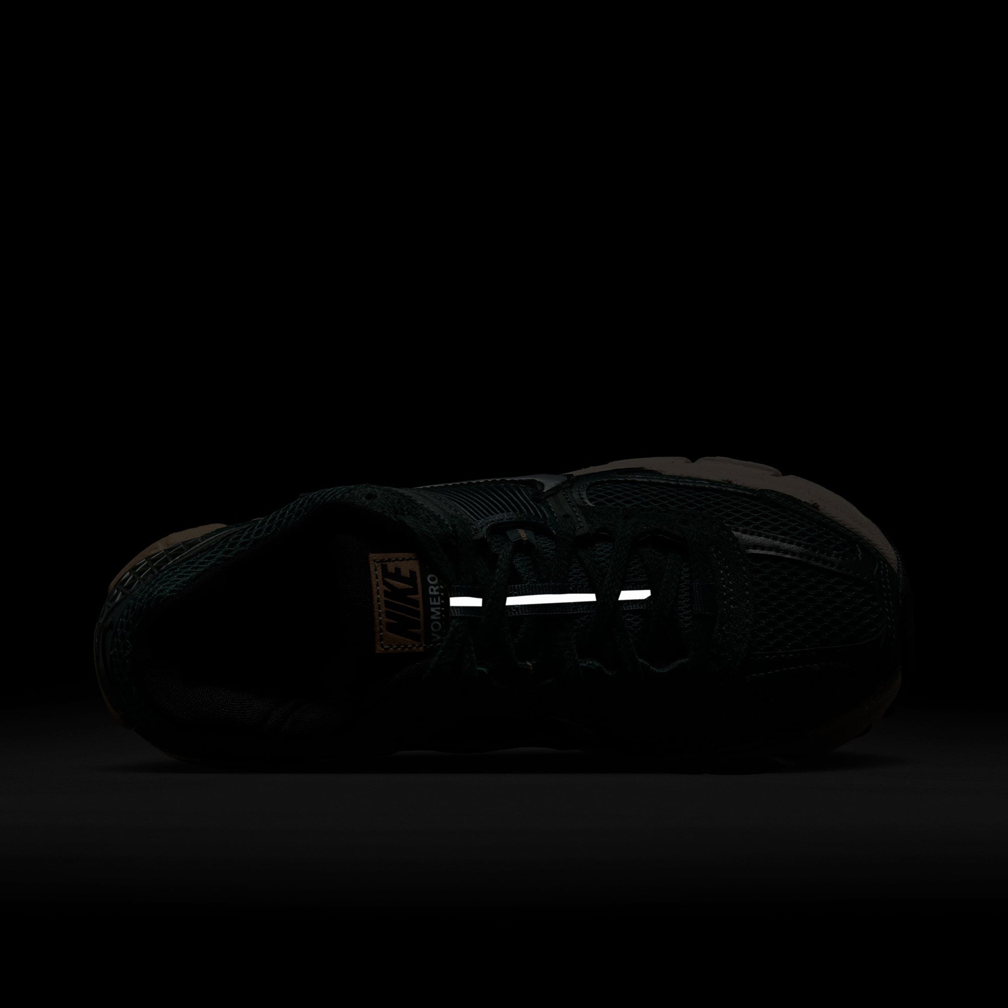 Nike Zoom Vomero 5 Kadın Yeşil Spor Ayakkabı