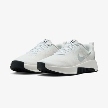  Nike MC Trainer 3 Premium Kadın Beyaz Spor Ayakkabı