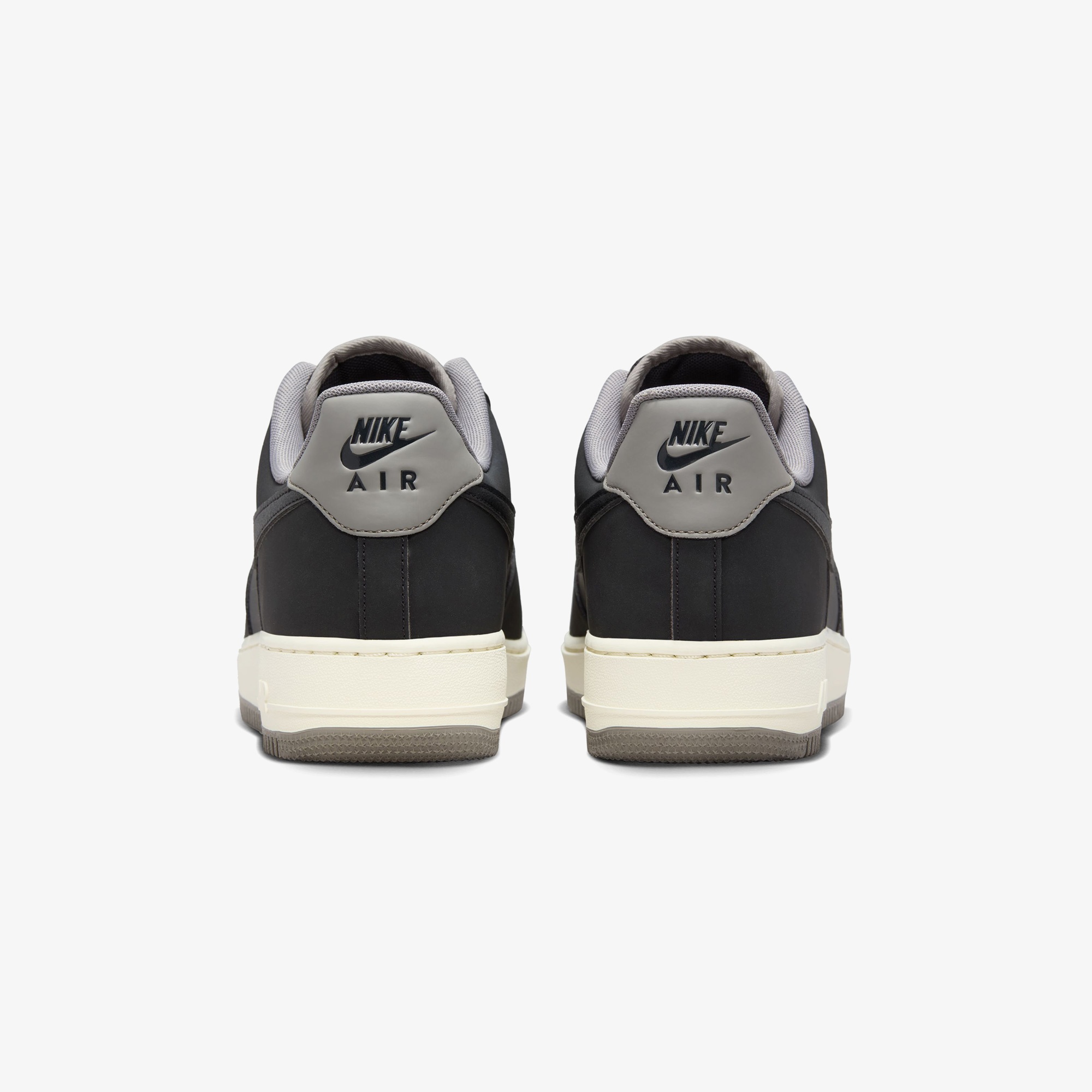 Nike Air Force 1 '07 LV8 Erkek Siyah Spor Ayakkabı