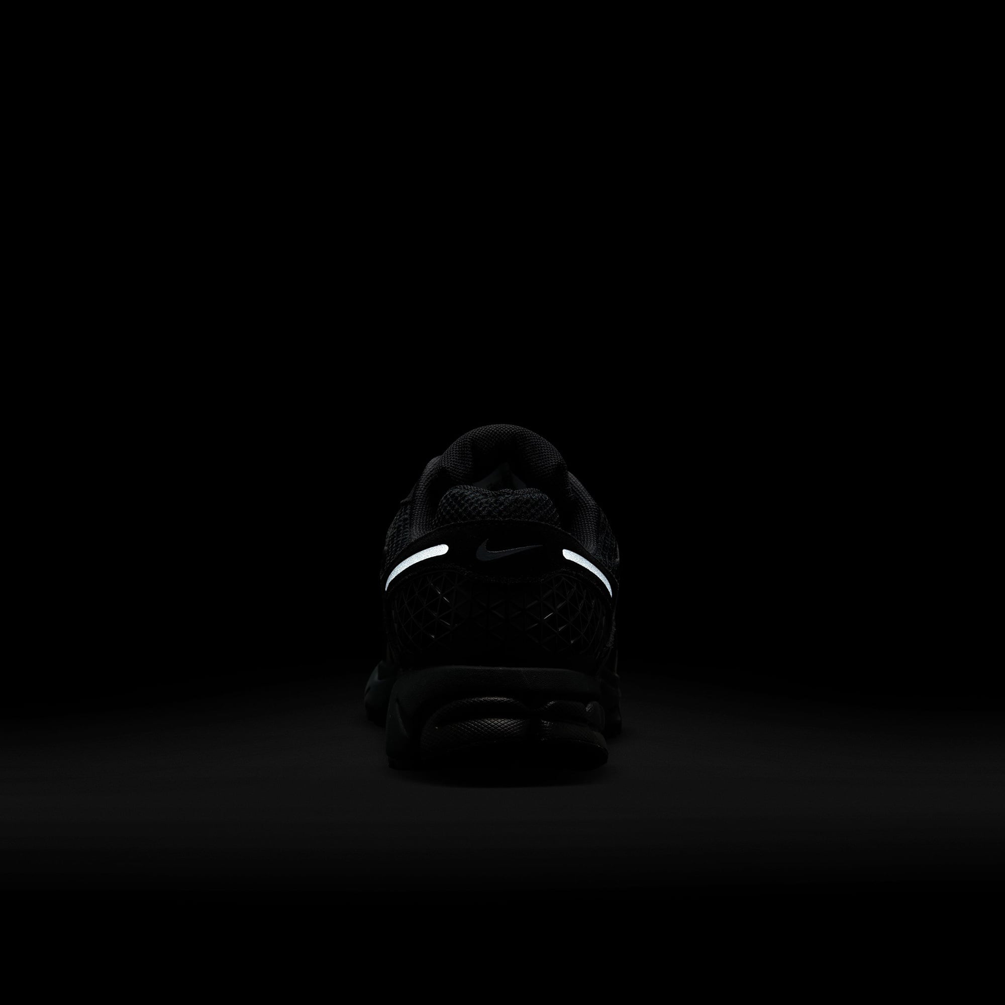 Nike Zoom Vomero 5 Erkek Siyah Spor Ayakkabı