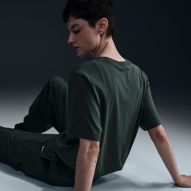  Nike Sportswear Kadın Yeşil T-Shirt