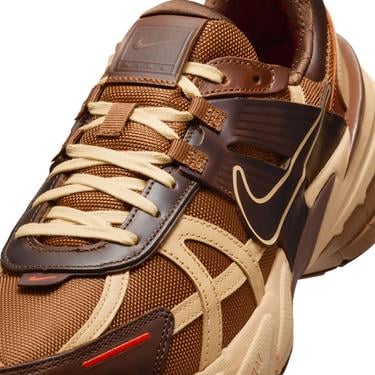  Nike V2K Run Erkek Kahverengi Spor Ayakkabı