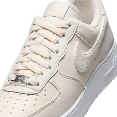  Nike Air Force 1 '07 Next Nature Kadın Krem Rengi Spor Ayakkabı