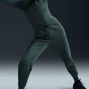  Nike Sportswear Tech Fleece Kadın Yeşil Eşofman Altı