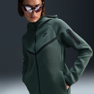 Nike Sportswear Tech Fleece Windrunner Kadın Yeşil Kapüşonlu Sweatshirt