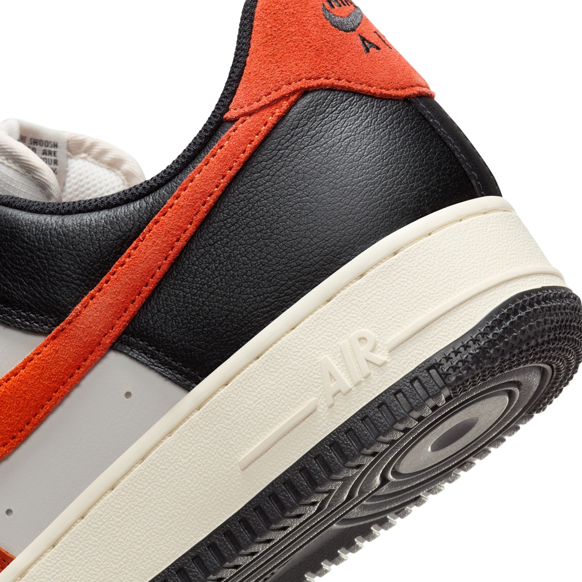 Nike Air Force 1 '07 LV8 Erkek Siyah Spor Ayakkabı