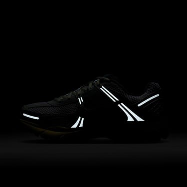  Nike Zoom Vomero 5 Kadın Beyaz Spor Ayakkabı