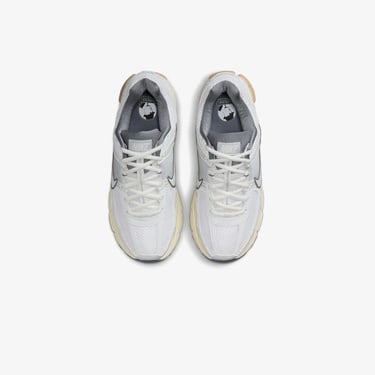  Nike Zoom Vomero 5 Kadın Beyaz Spor Ayakkabı