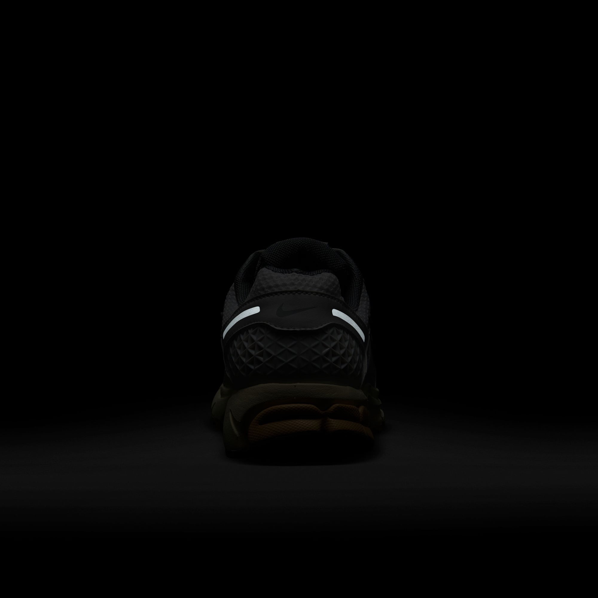 Nike Zoom Vomero 5 Kadın Beyaz Spor Ayakkabı