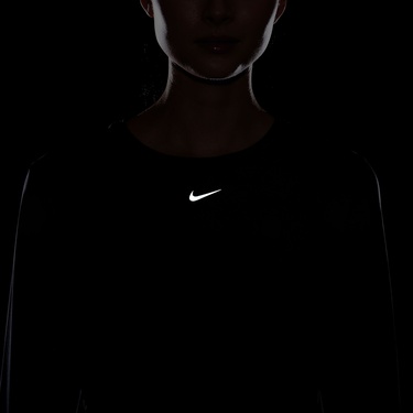  Nike One Classic Dri-Fit Kadın Siyah Uzun Kollu T-Shirt