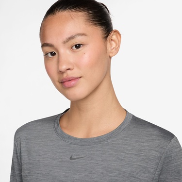  Nike One Classic Dri-Fit Kadın Gri Sweatshirt