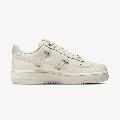  Nike Air Force 1 '07 LX Kadın Krem Rengi Spor Ayakkabı