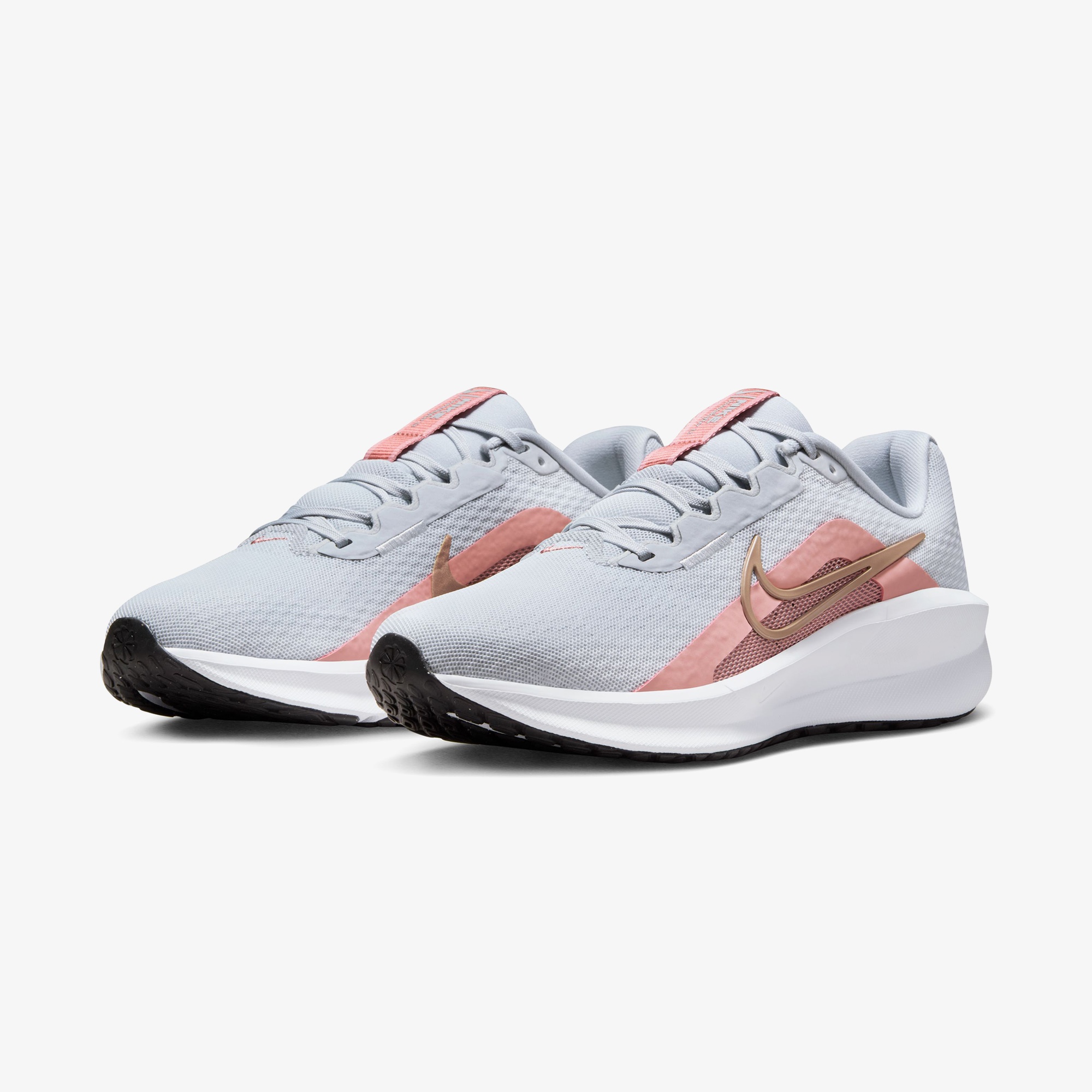 Nike Downshifter 13 Kadın Gri Koşu Ayakkabısı