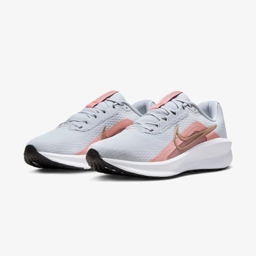  Nike Downshifter 13 Kadın Gri Koşu Ayakkabısı