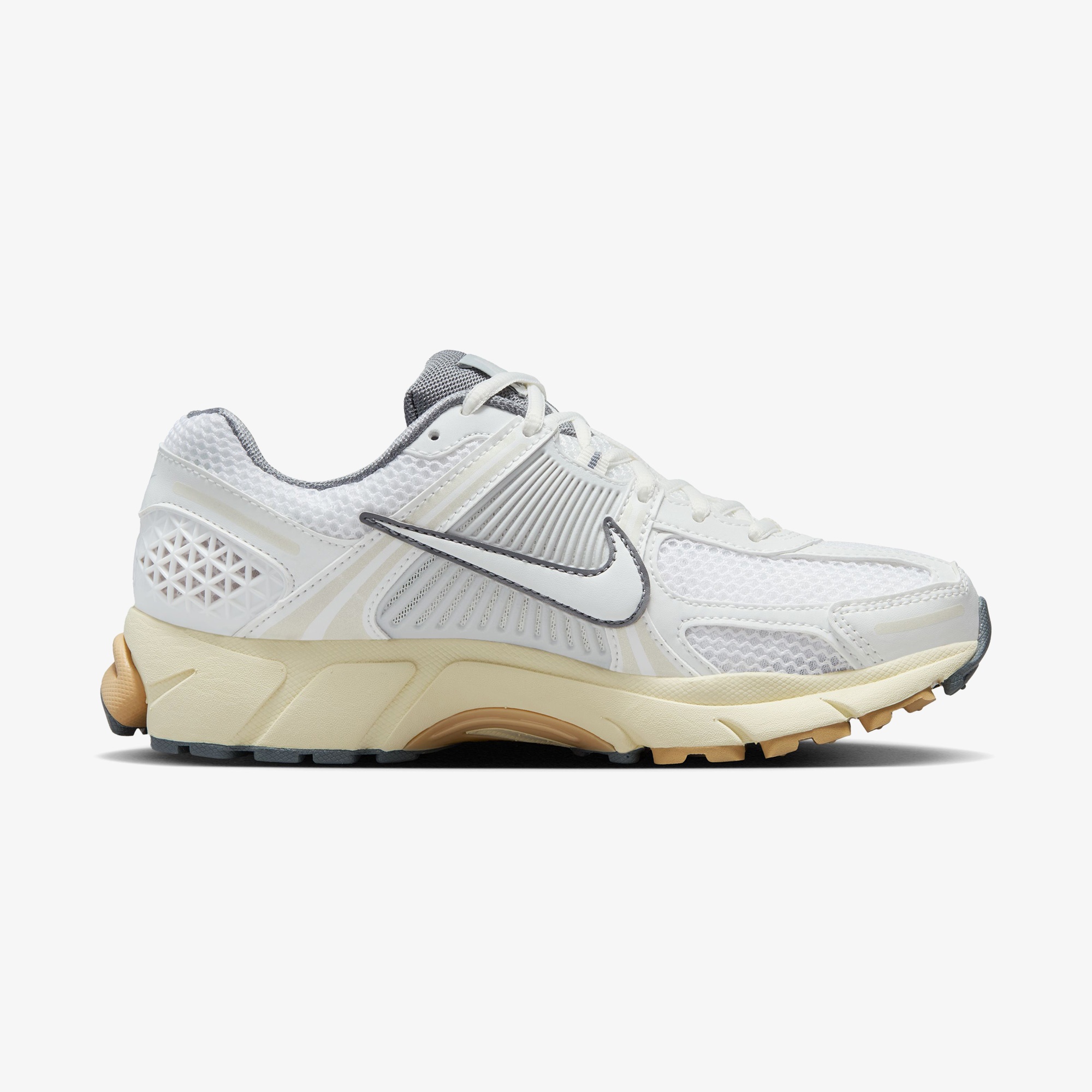 Nike Zoom Vomero 5 Kadın Beyaz Spor Ayakkabı