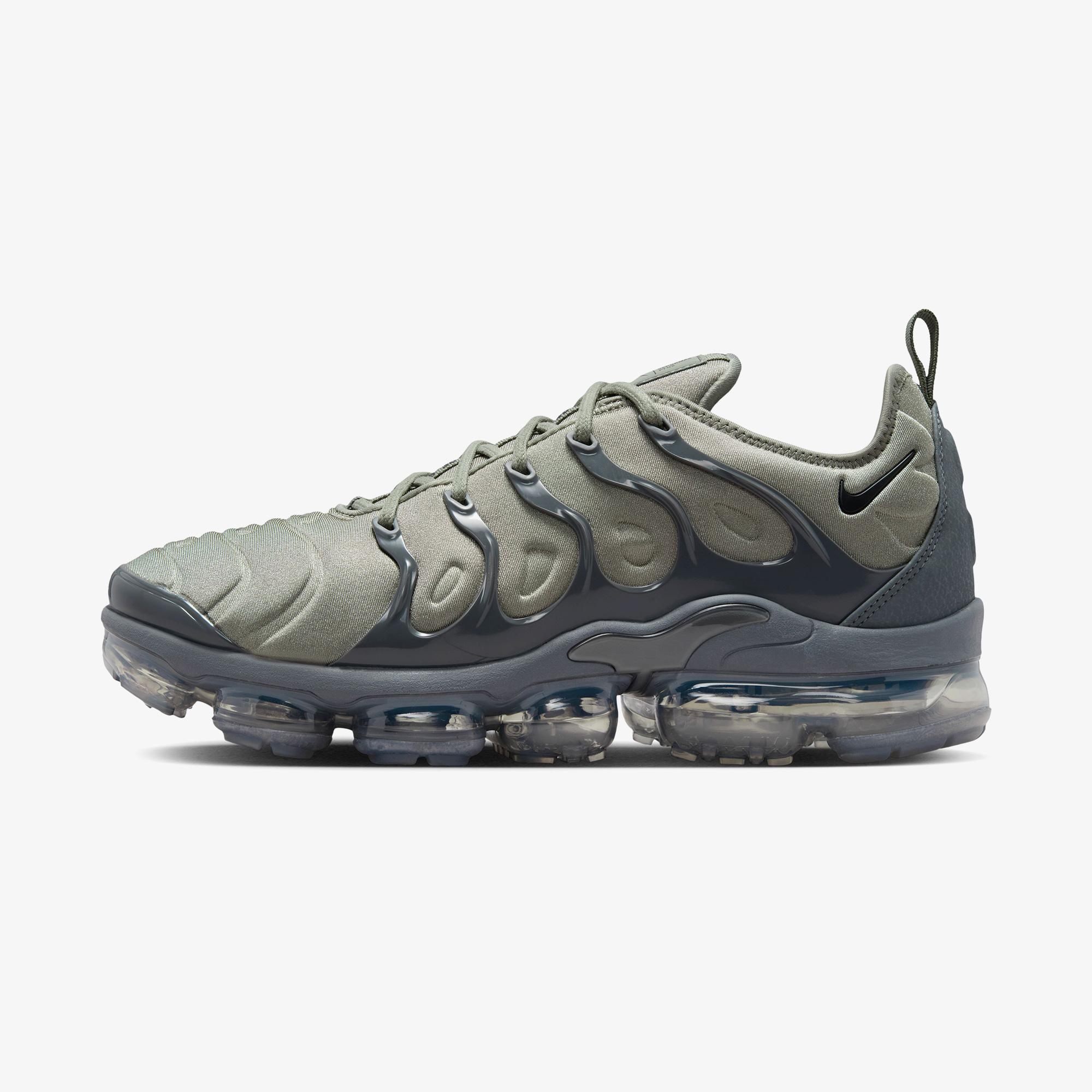 Nike Air VaporMax Plus Erkek Gri Spor Ayakkabı