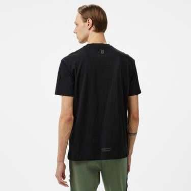 Guess Azha Over Mid Organic Stream Jersey 180 Erkek Siyah T-Shirt
