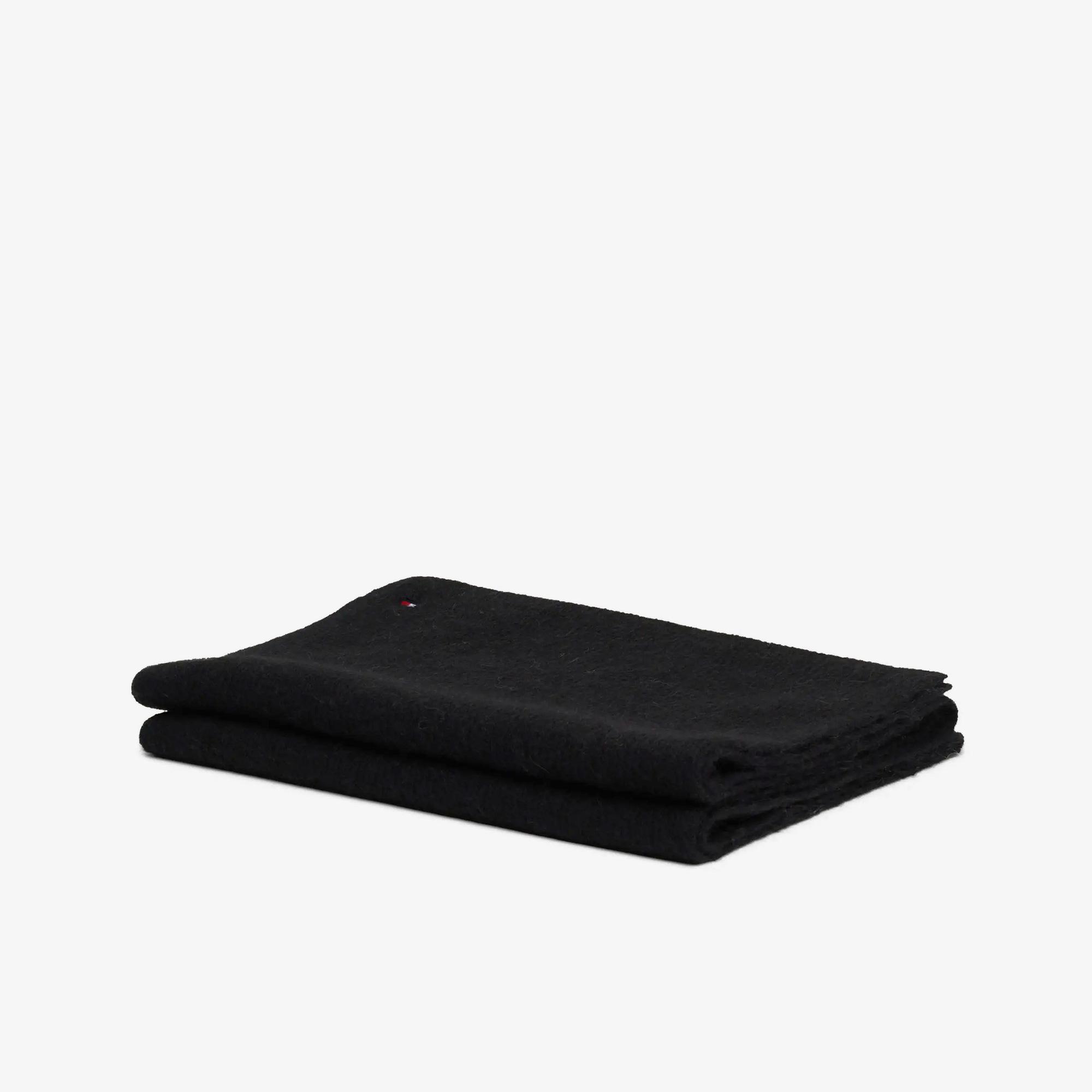 Tommy Hilfiger Essential Flag Fuzzy Kadın Siyah Atkı