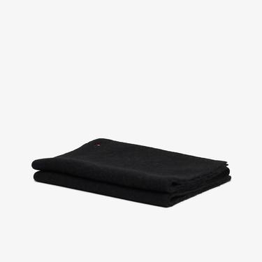  Tommy Hilfiger Essential Flag Fuzzy Kadın Siyah Atkı