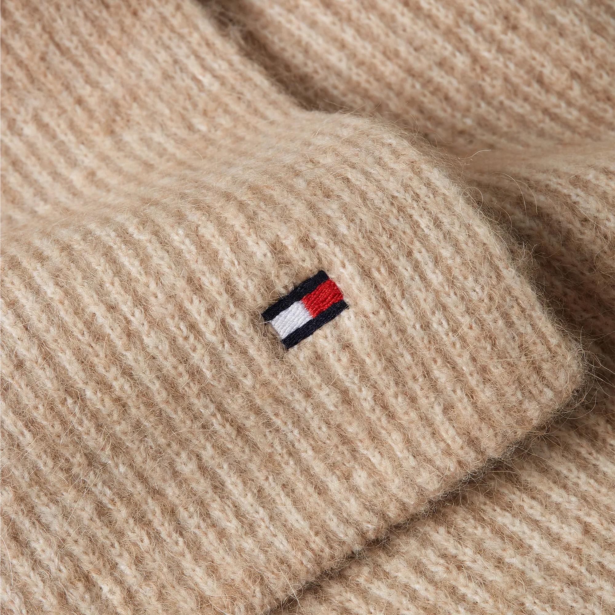 Tommy Hilfiger Essential Flag Fuzzy Kadın Bej Atkı