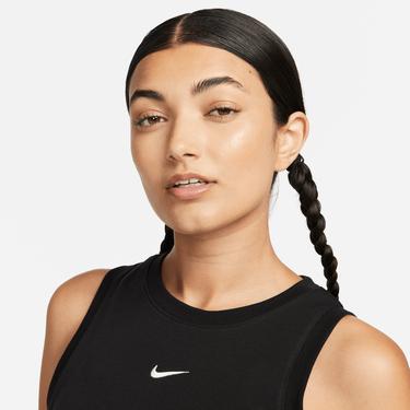  Nike Sportswear Essentials Kadın Siyah Crop T-Shirt