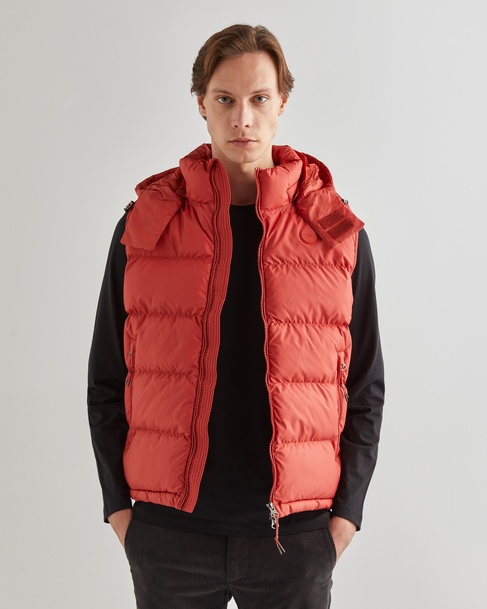  GANT Erkek Kırmızı Kapüşonlu Yelek