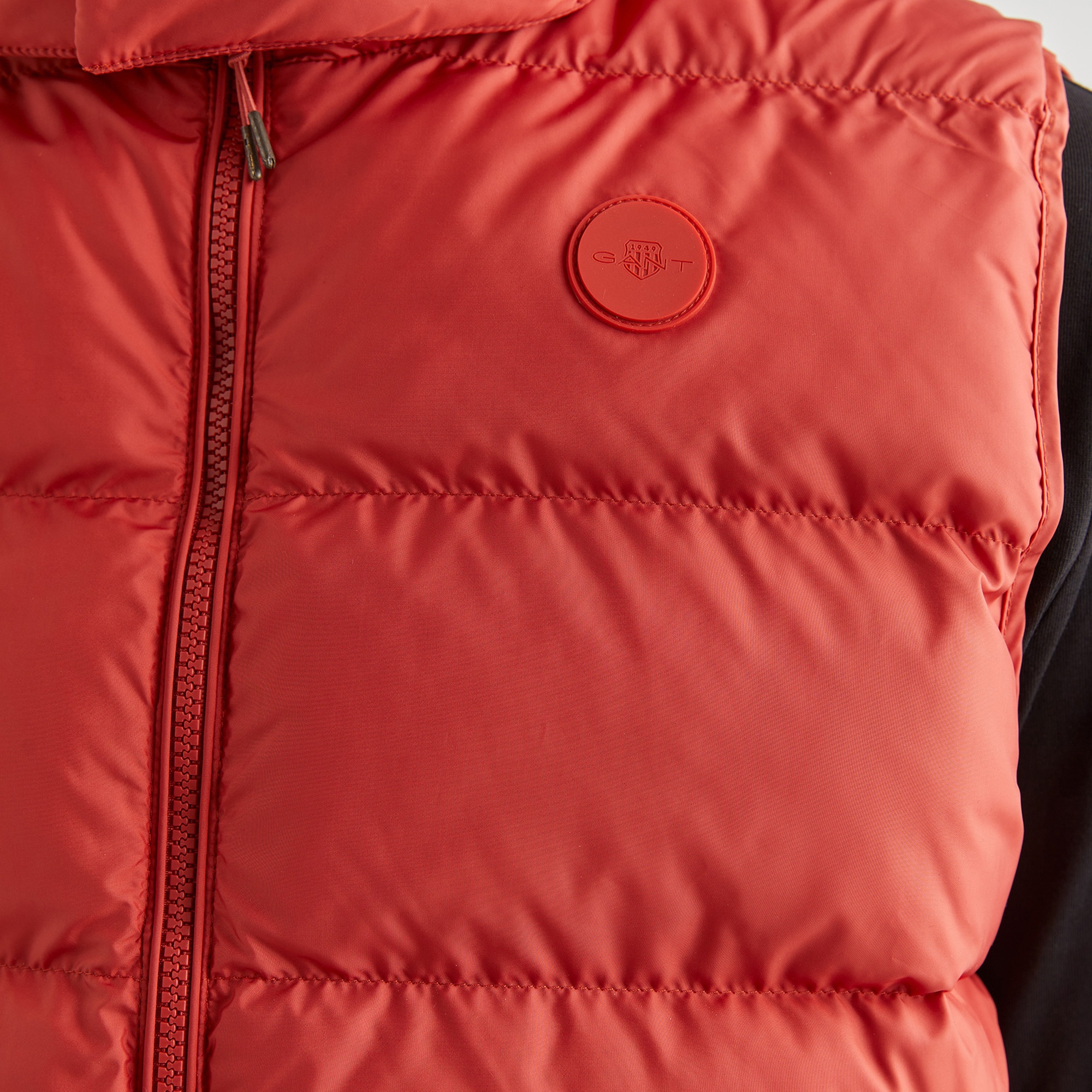 GANT Erkek Kırmızı Kapüşonlu Yelek