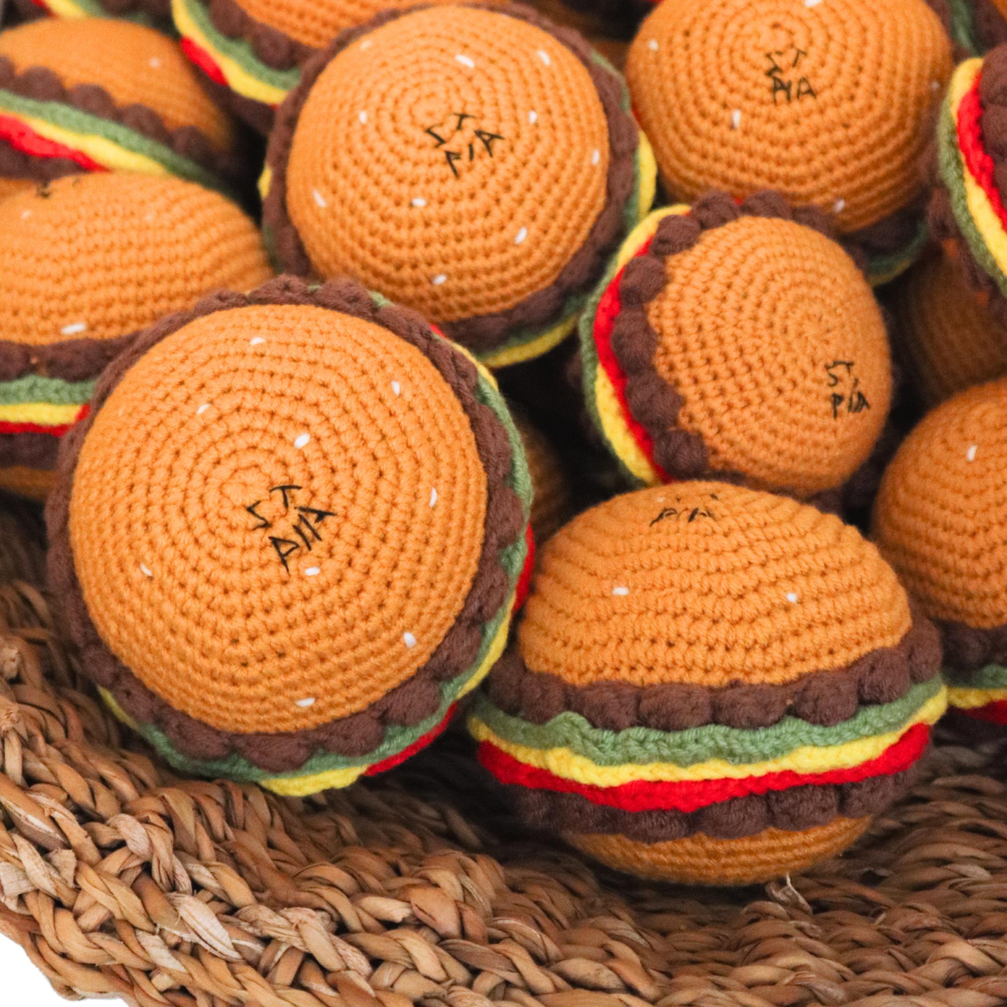 St. Pia Burger El Yapımı Kedi ve Köpek Oyuncağı