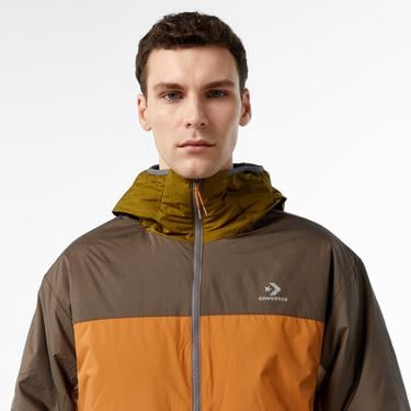 Converse Erkek Kapüşonlu Renk Bloklu Kahverengi Mont