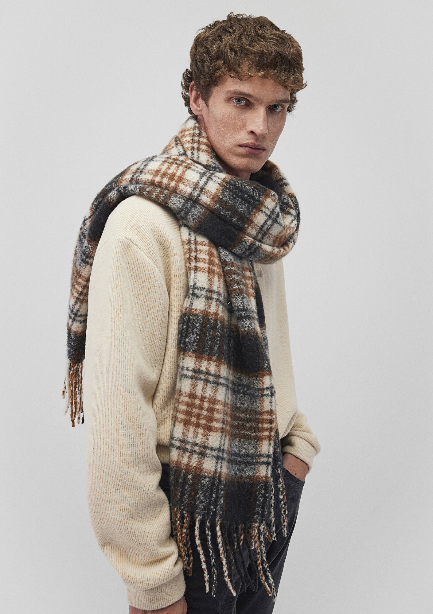 Mavi Kareli Siyah Atkı 0911547-900