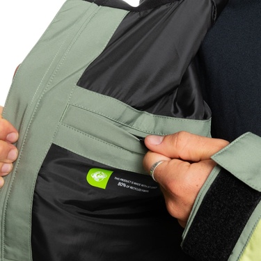  Quiksilver Radicalo Jk Erkek Snowboard Ceketi