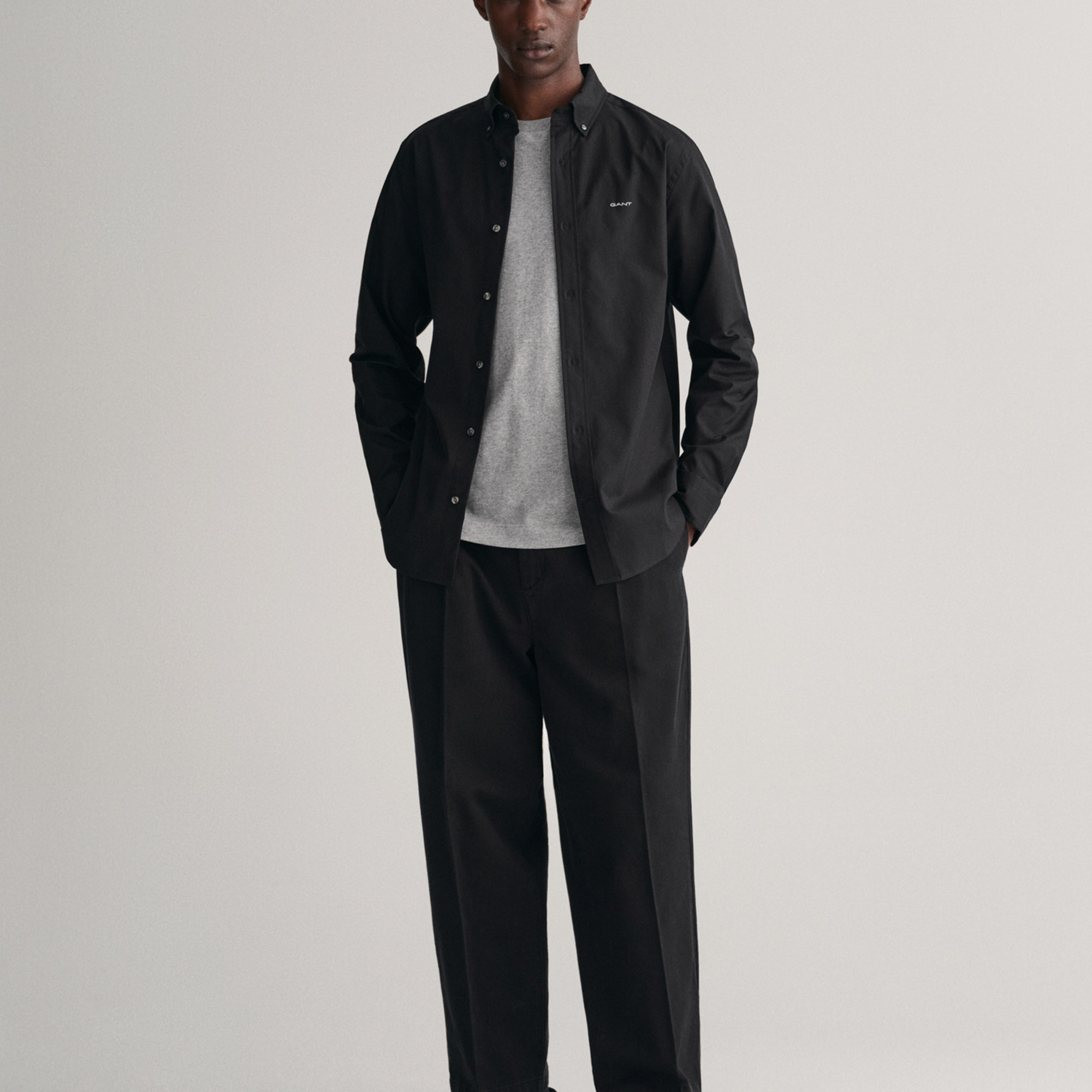 GANT Erkek Siyah Regular Fit Düğmeli Yaka Oxford Gömlek