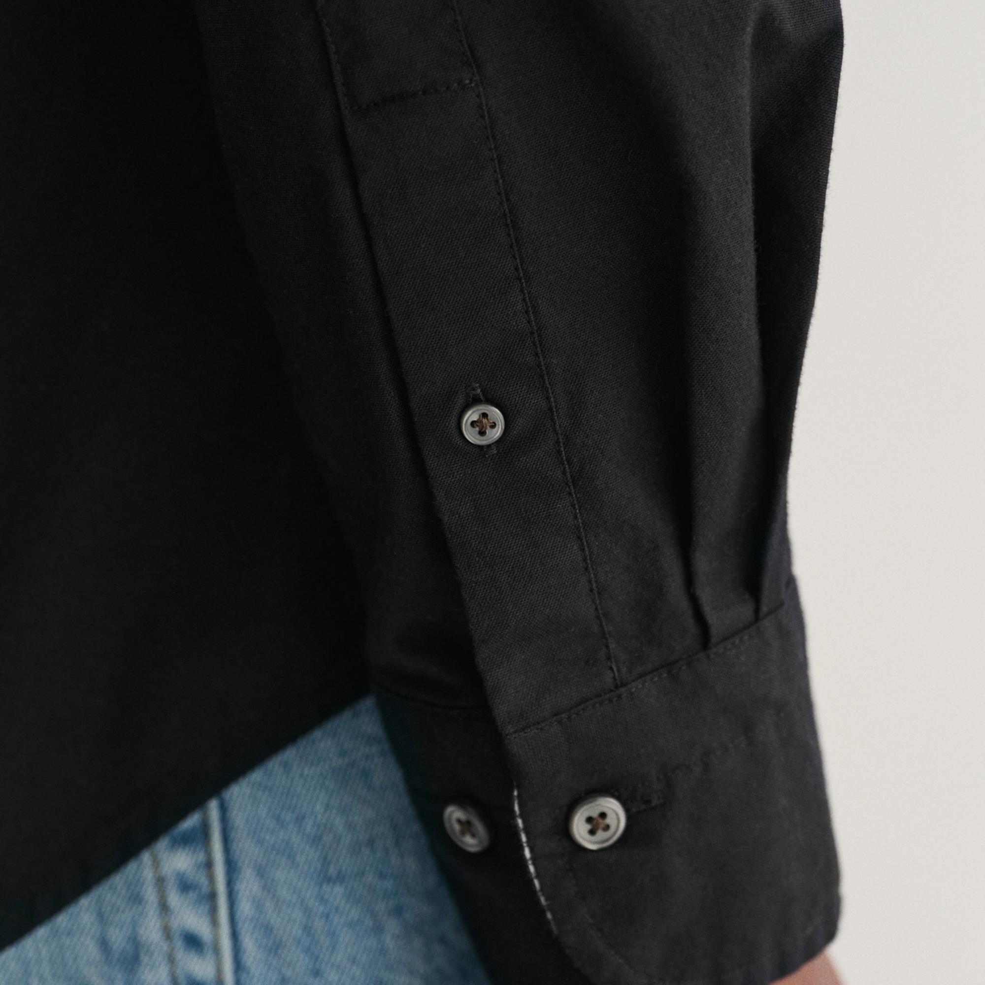 GANT Erkek Siyah Slim Fit Düğmeli Yaka Gömlek