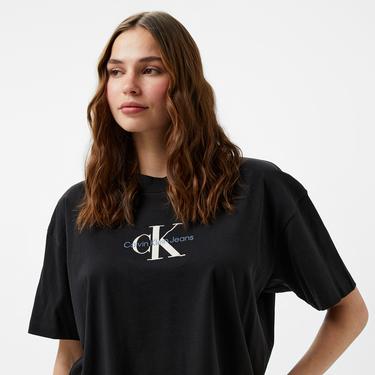  Calvin Klein Jeans Textured Monologo Boyfriend Kadın Siyah T-Shirt