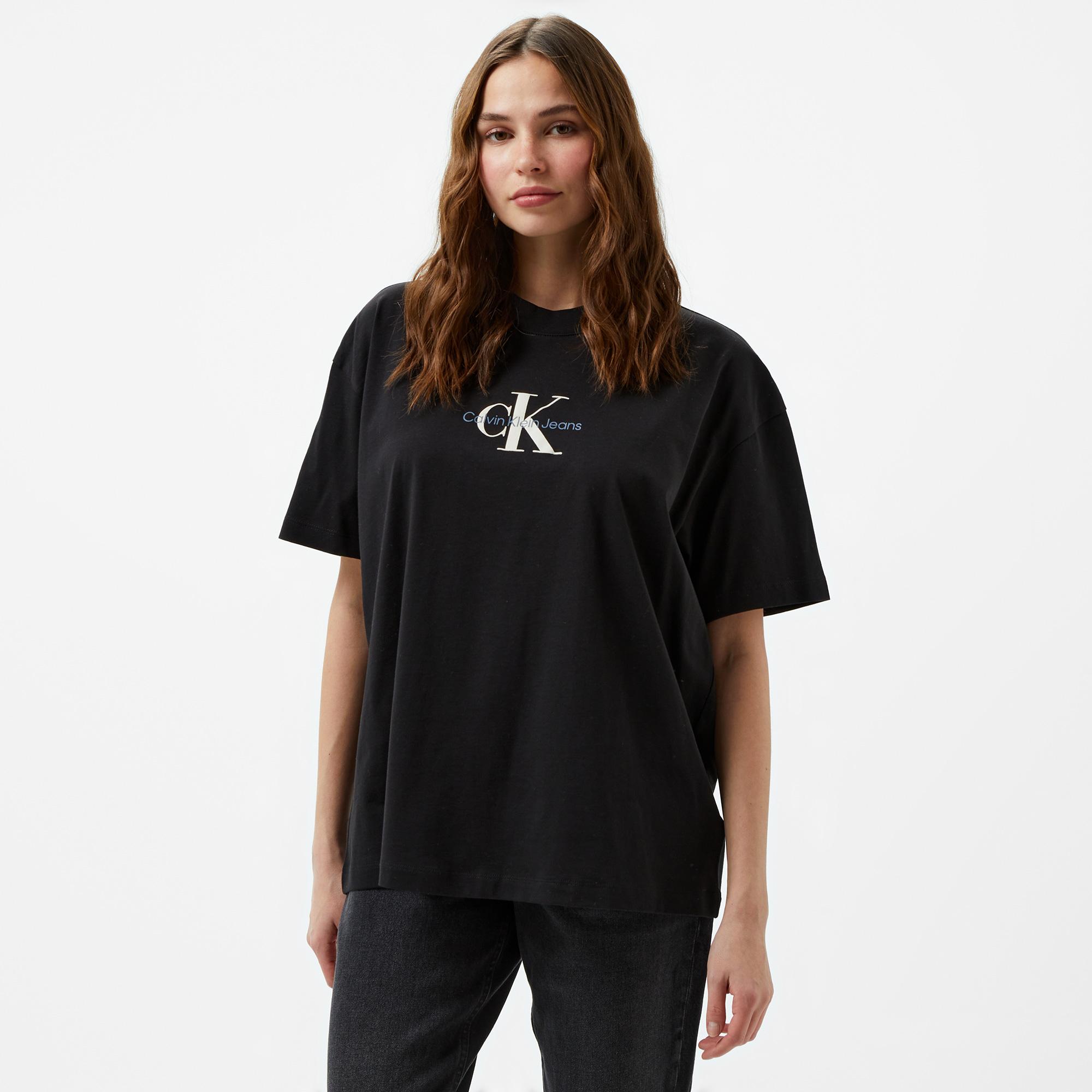 Calvin Klein Jeans Textured Monologo Boyfriend Kadın Siyah T-Shirt