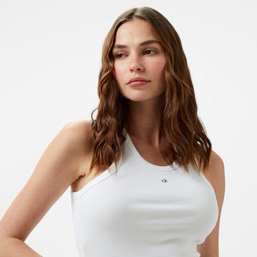  Calvin Klein Graphic Slim Kadın Beyaz Kolsuz T-Shirt