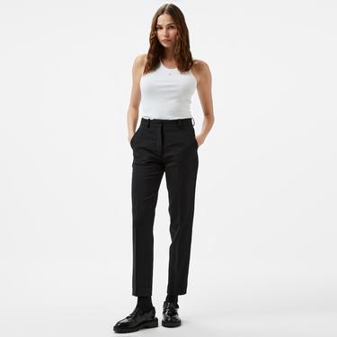  Calvin Klein Graphic Slim Kadın Beyaz Kolsuz T-Shirt