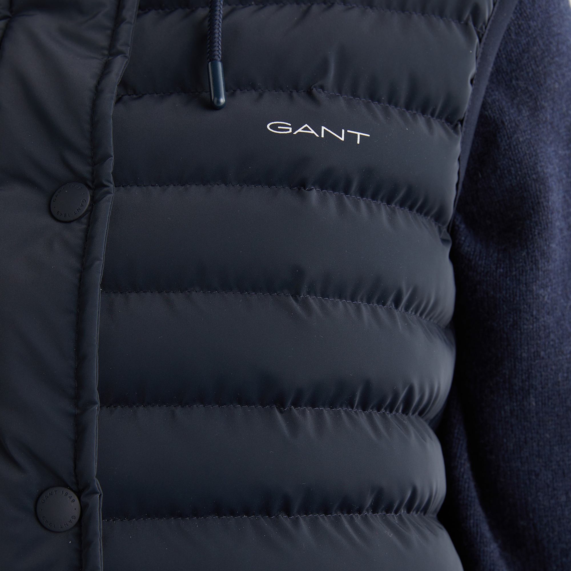 GANT Kadın Lacivert Kapüşonlu Kapitone Yelek