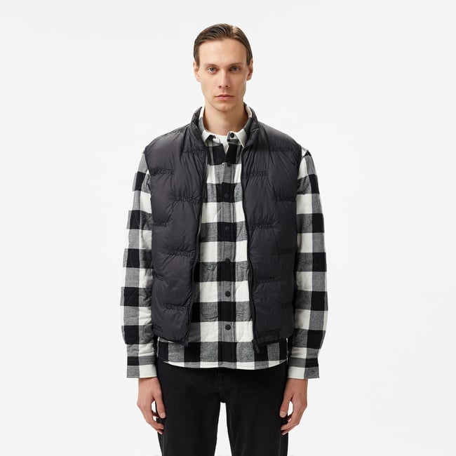  Erkek Dik Yaka Kapitone Siyah Yelek