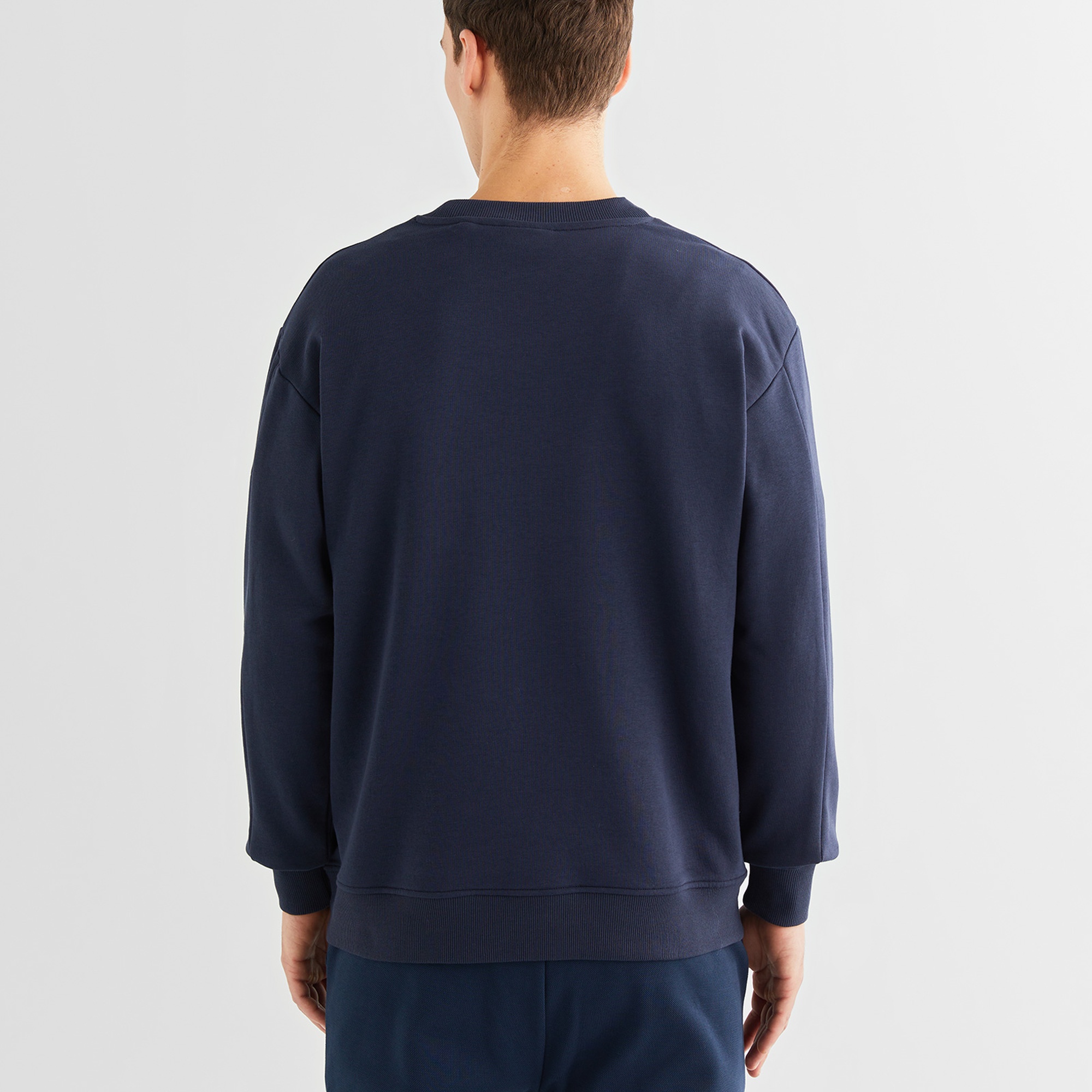 GANT Erkek Lacivert Relaxed Fit Bisiklet Yaka Logolu Sweatshirt