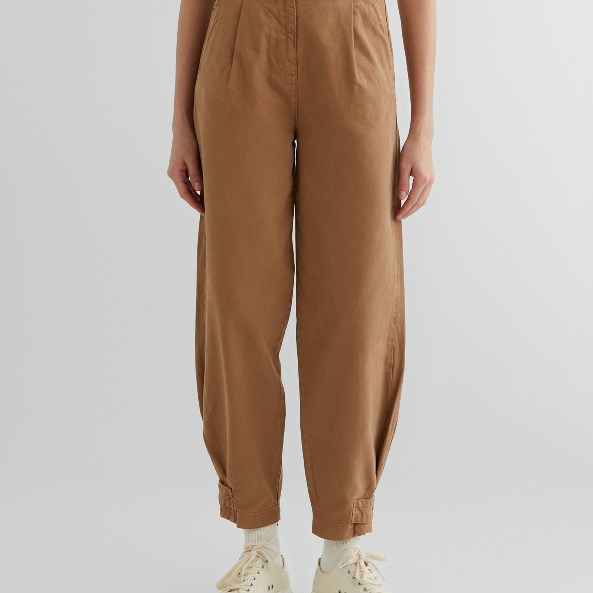 GANT Kadın Bej Tapered Fit Pantolon