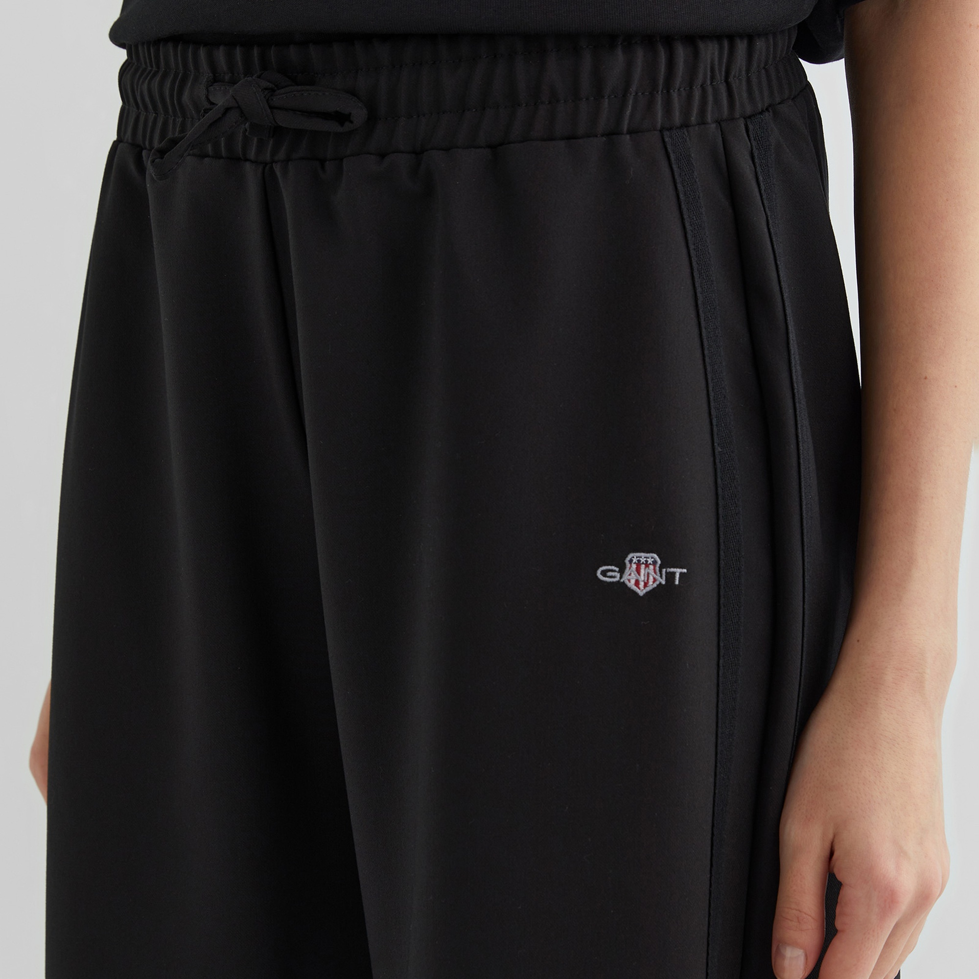 GANT Kadın Siyah Regular Fit Eşofman Altı