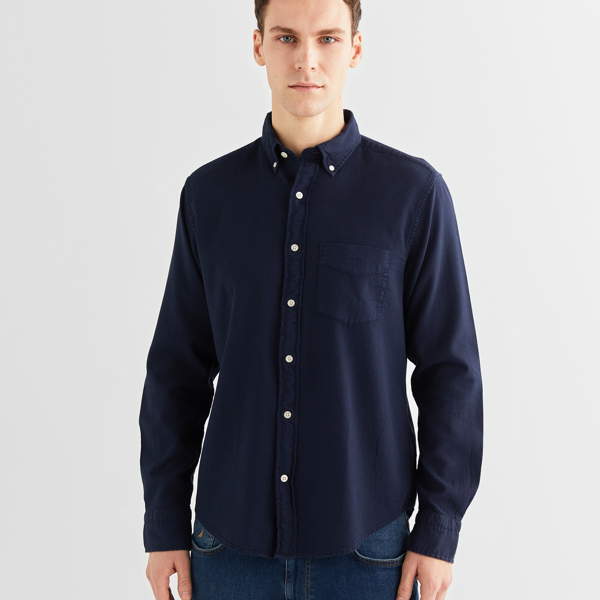 GANT Erkek Lacivert Regular Fit Düğmeli Yaka Gömlek
