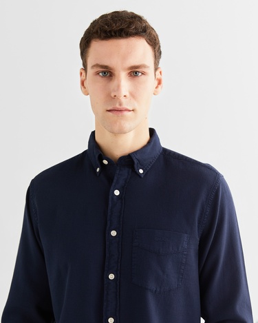  GANT Erkek Lacivert Regular Fit Düğmeli Yaka Gömlek
