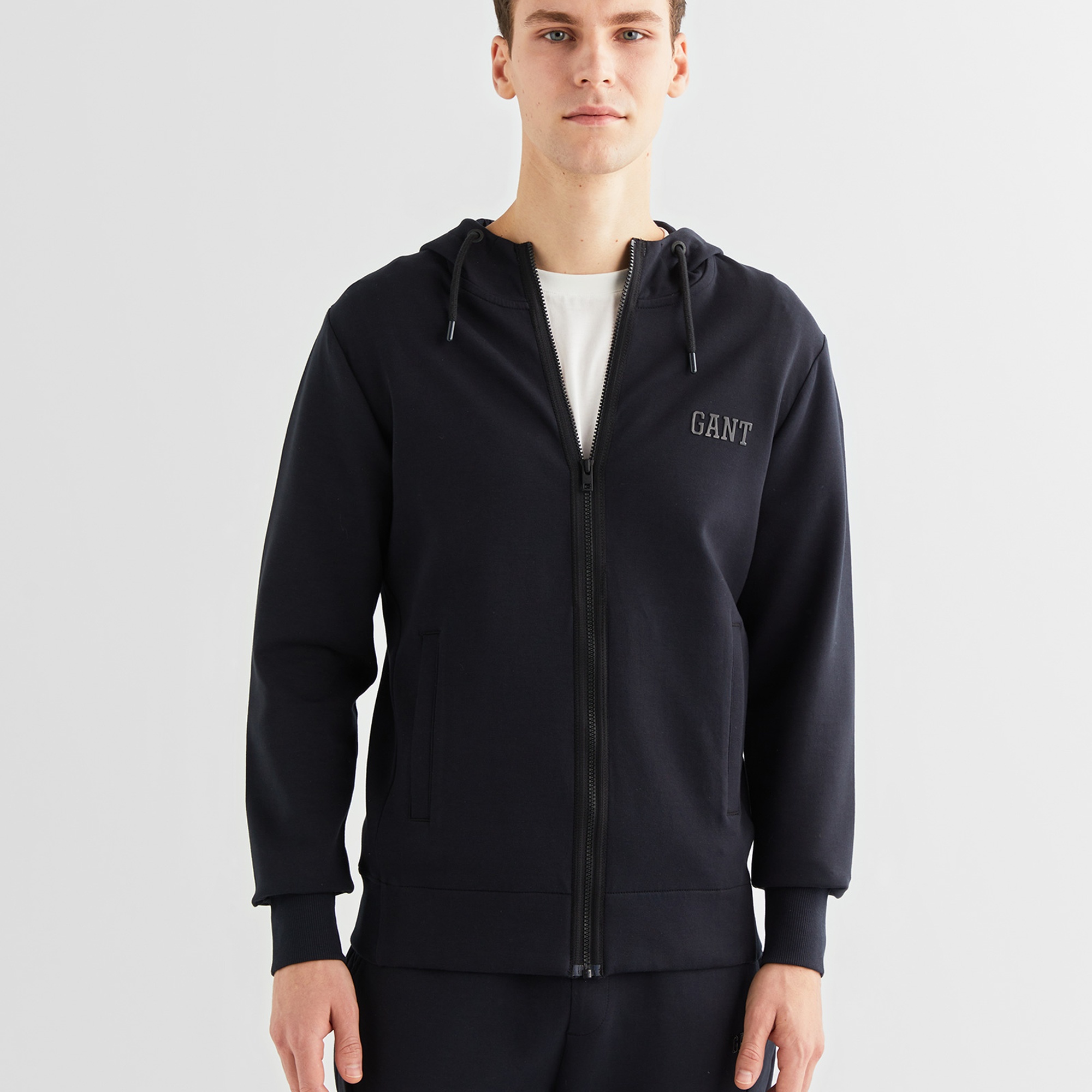 GANT Erkek Siyah Relaxed Fit Kapüşonlu Logolu Sweatshirt