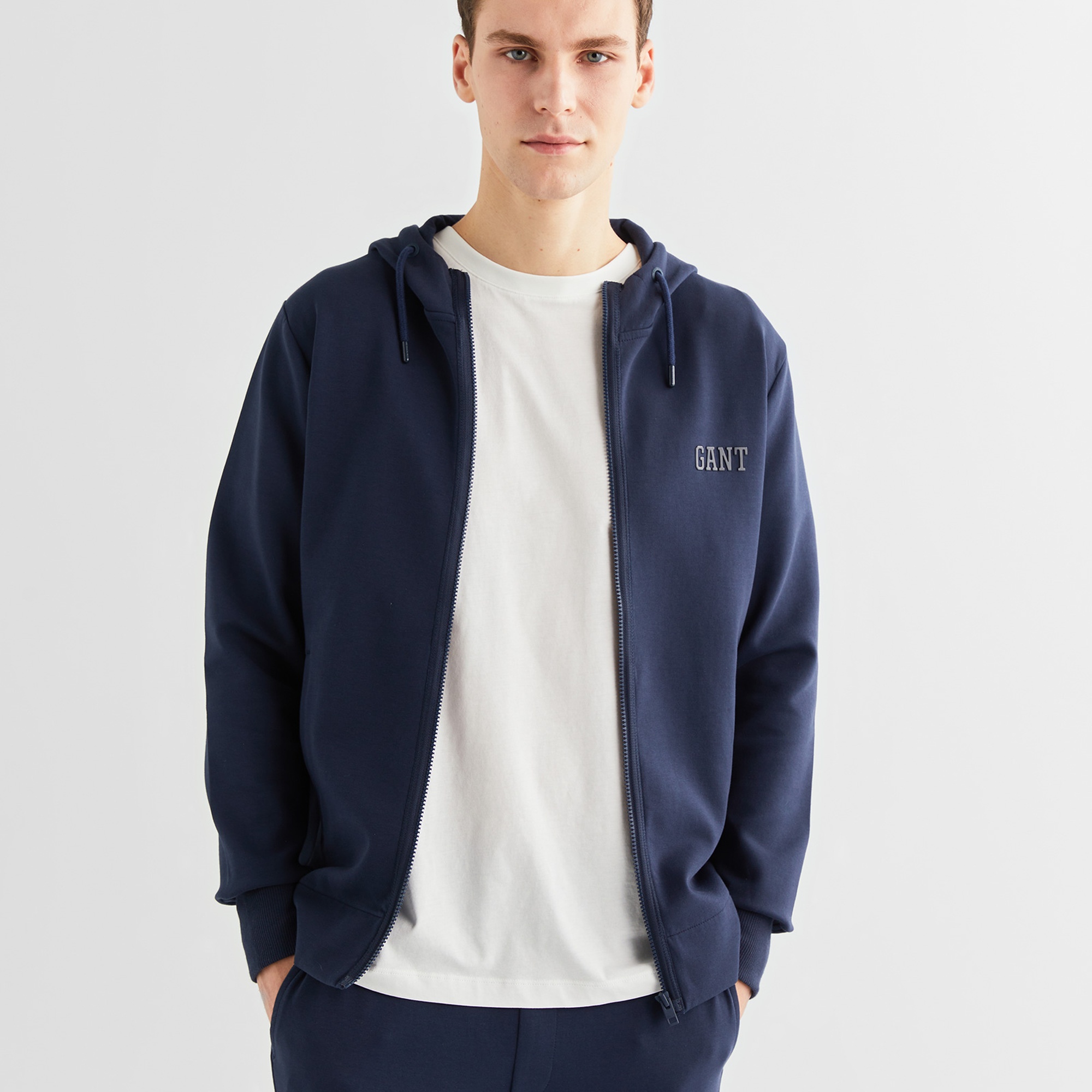 GANT Erkek Lacivert Relaxed Fit Kapüşonlu Logolu Sweatshirt