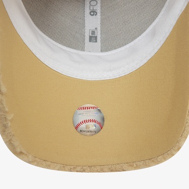  New Era New York Yankees Borg Pastel Kadın Kahverengi Şapka